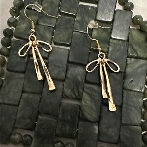 Elegant Gold Bow Earrings